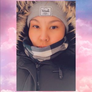 Meet your Posher, Justine